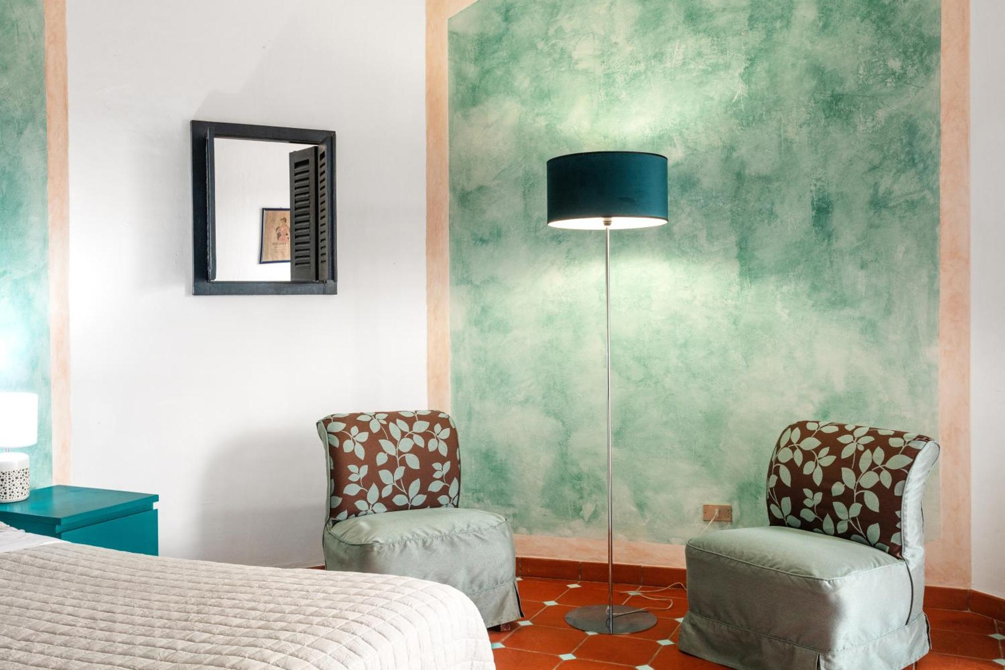 Hotel Stefania Boutique Hotel By The Beach Olbia Exteriör bild